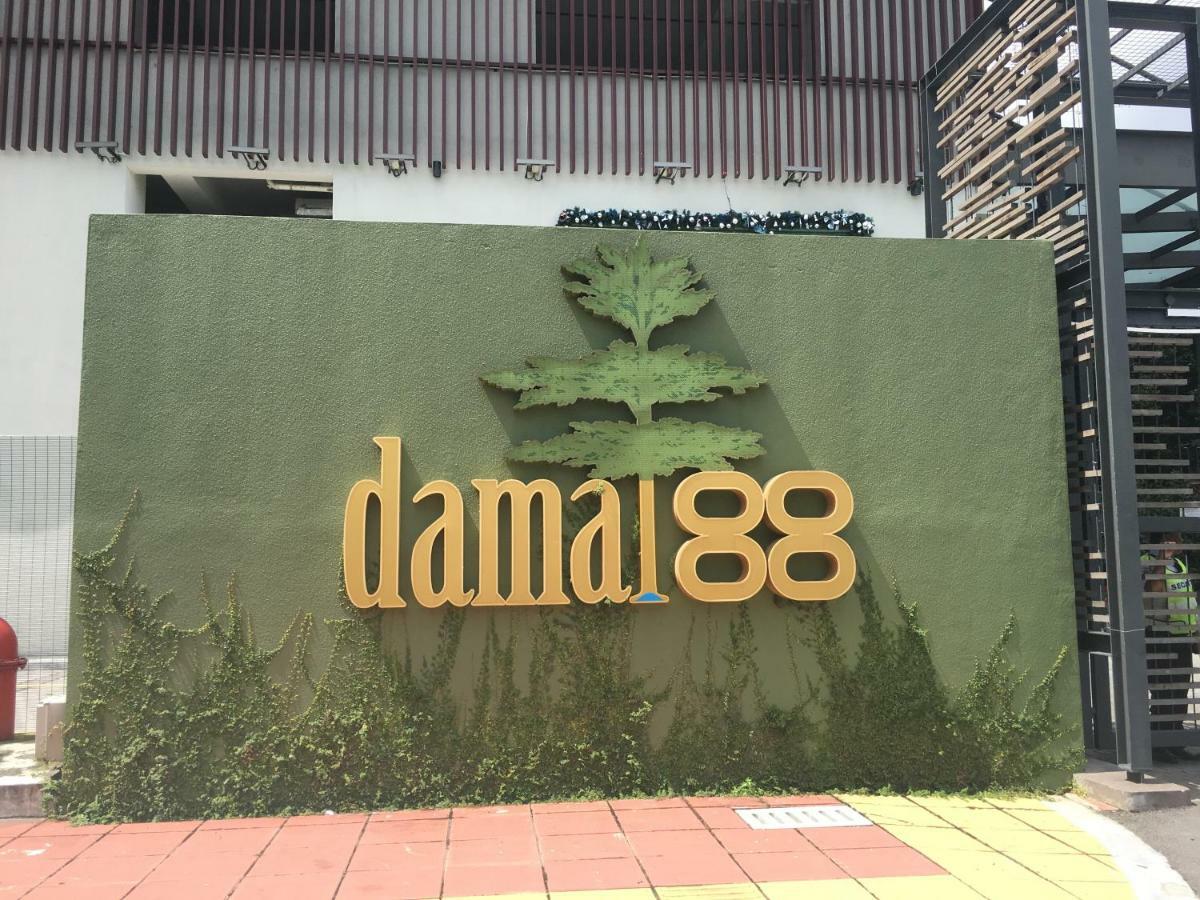 Appartamento Damai 88 By Moka Near Klcc Kuala Lumpur Esterno foto